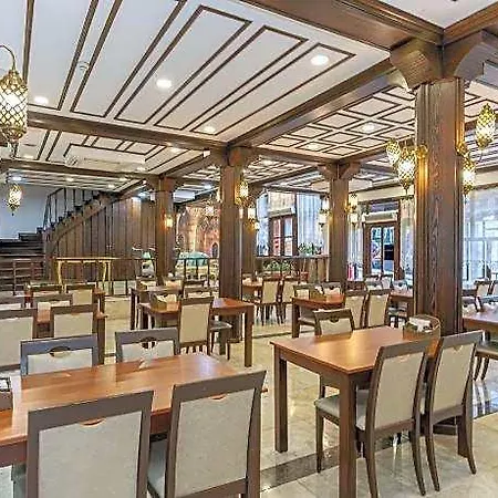 Bursa Grand Family & Отель